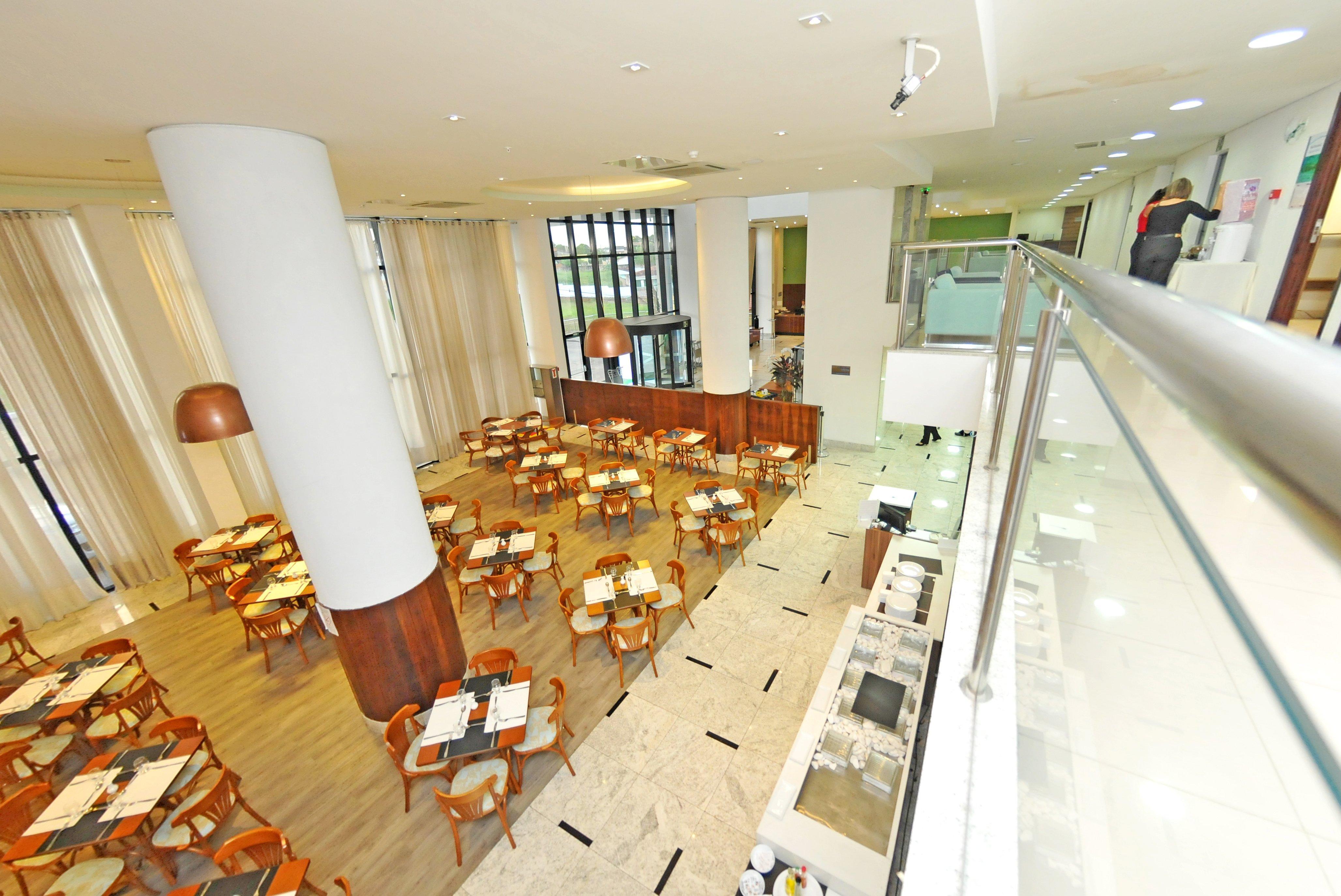 홀리데이 인 익스프레스 쿠이아바 호텔 외부 사진 The restaurant at the National Museum of Wales