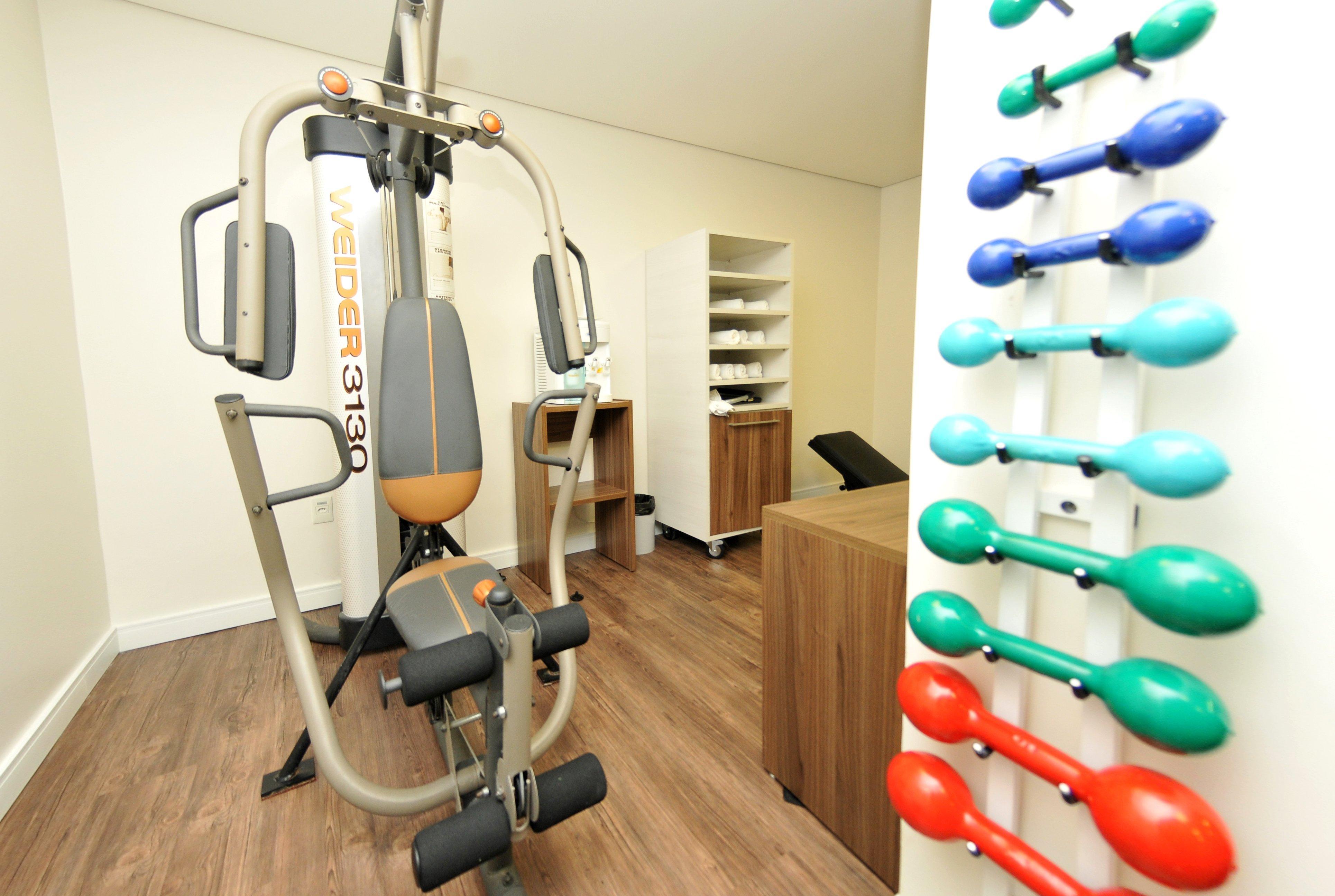홀리데이 인 익스프레스 쿠이아바 호텔 외부 사진 A typical physiotherapy clinic